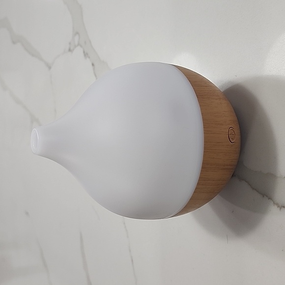 Mini ultrasonic diffuser - Picture 2 of 2